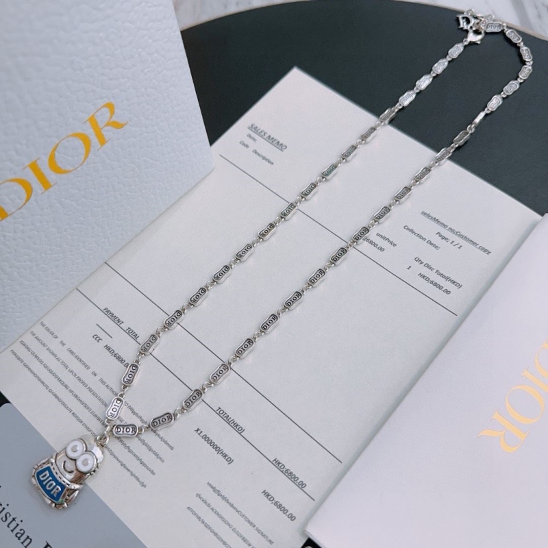 chr1st1an D10r necklaces